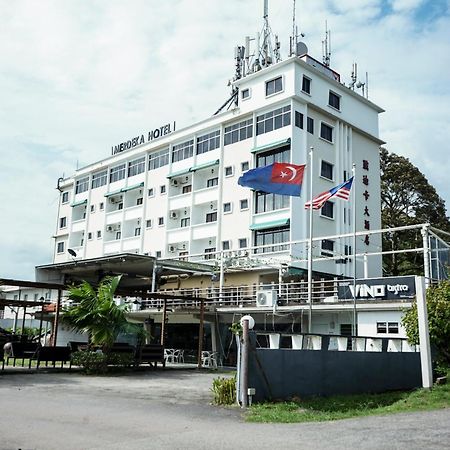 Merdeka Hotel Keluang Eksteriør bilde