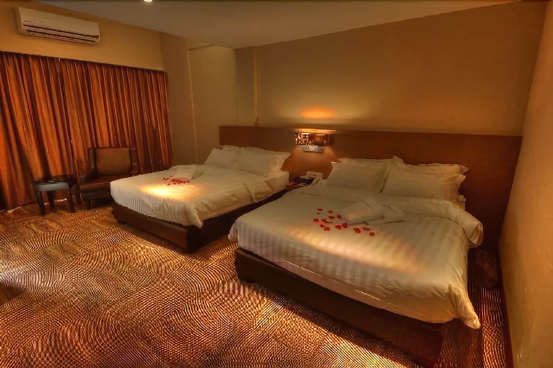 Merdeka Hotel Keluang Eksteriør bilde